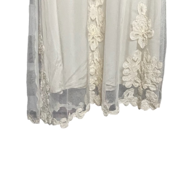 Cream Fairy core Mesh Lined Embroidered Asymmetrical Hem - Picture 3 of 6